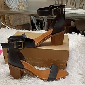 New Zodiac Ilsa Black Leather Block Heel Sandals SZ 9.5
